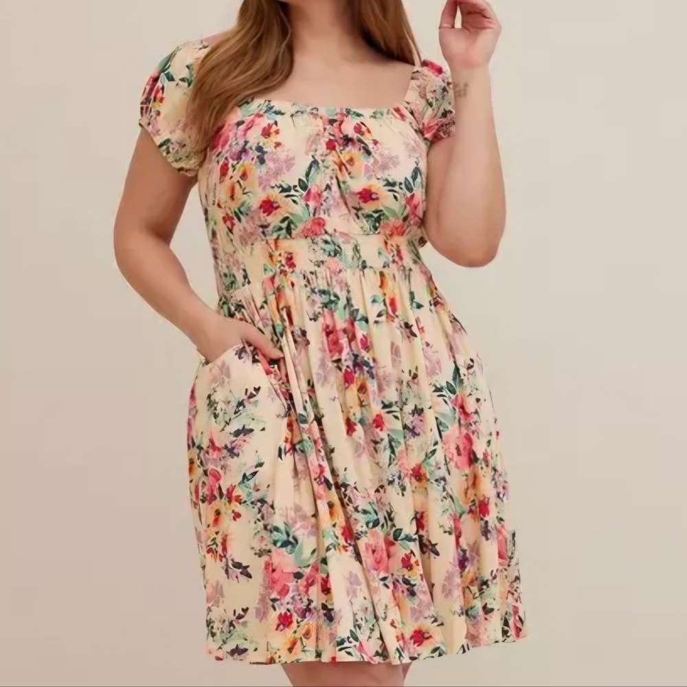 TORRID Size 2 Cream Floral Mini Lenny Smocked Waist Floral Sundress